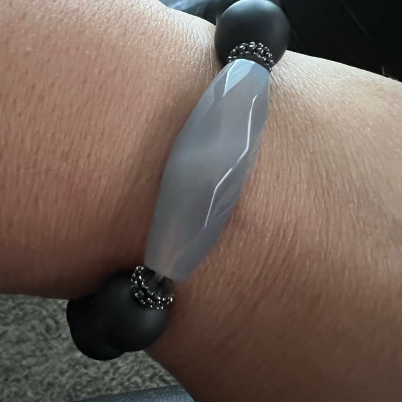 Marlyn Schiff Black and Gray Minimalist Bracelet - Picture 5 of 6